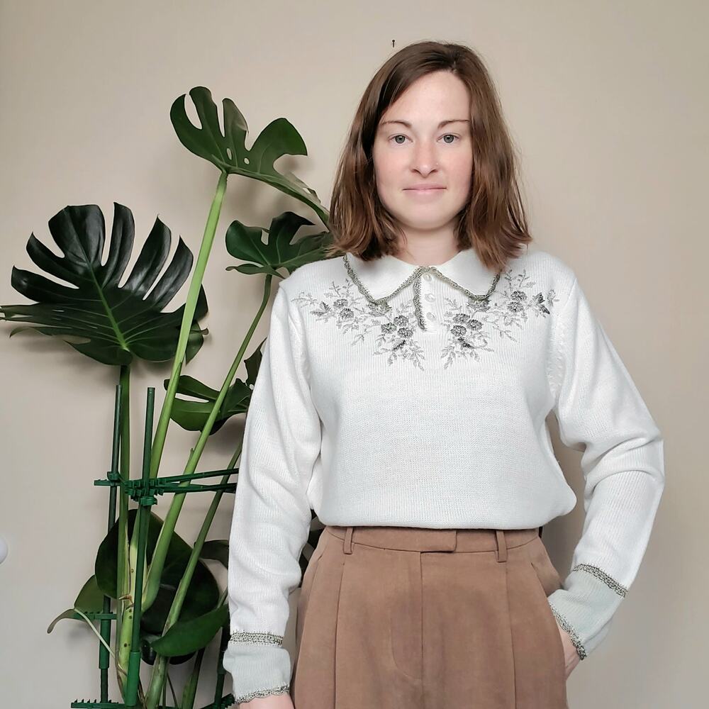 Vintage 80s 90s Floral Embroidered Collar Sweater White Green Large
